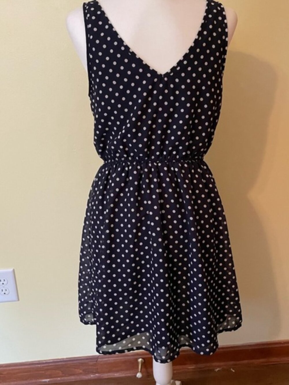 Divided by H&M Navy Blue Polka Dot Dress v-neck Short Sleeveless Size 10 - Picture 2 of 2
